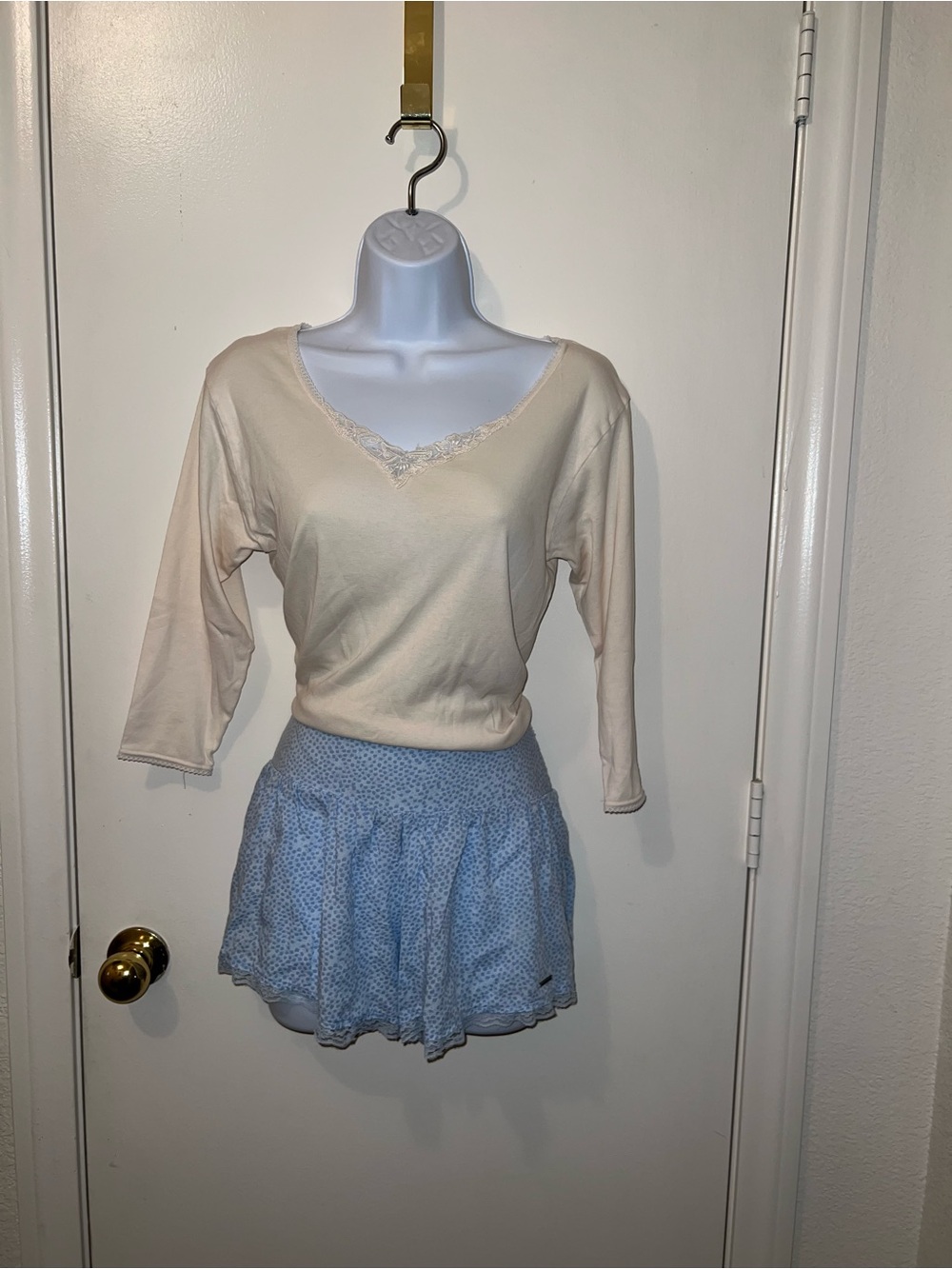 Abercrombie & Fitch Light Blue Patterned shorts